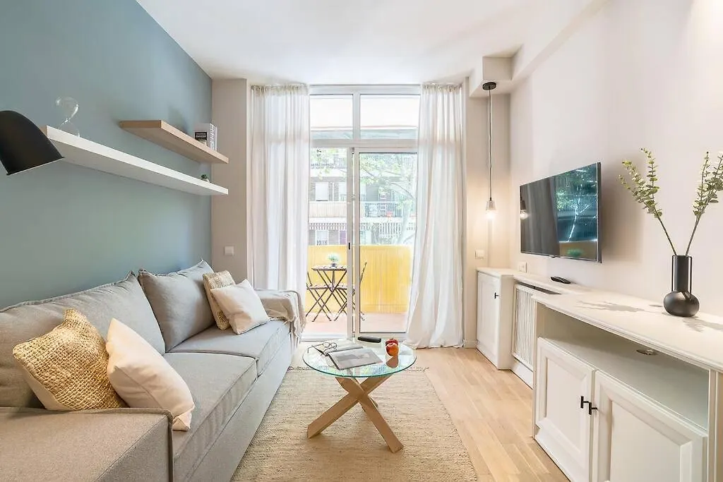 Modern Stylish 3 Bedroom Arco De Triunfo Barselona