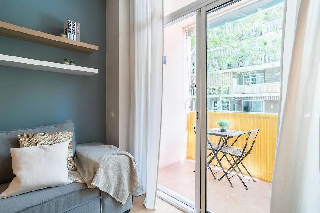 Daire Modern Stylish 3 Bedroom Arco De Triunfo Barselona