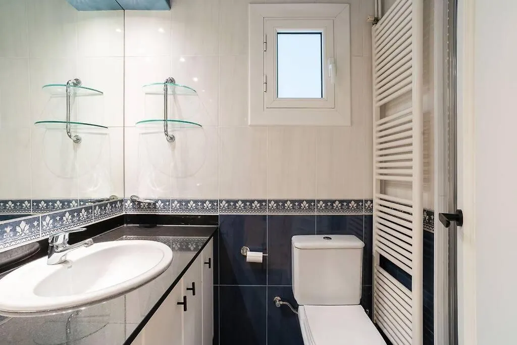 Modern Stylish 3 Bedroom Arco De Triunfo Barcelona Spanien
